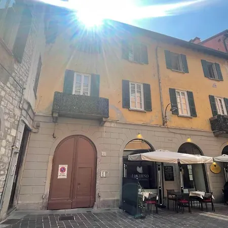 6 Posti Como Centro Storico Appartement *